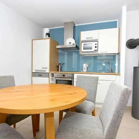 Strandnahe Rex Rugia: Terrasse Und Ahoi Erlebnisbad Apartment *