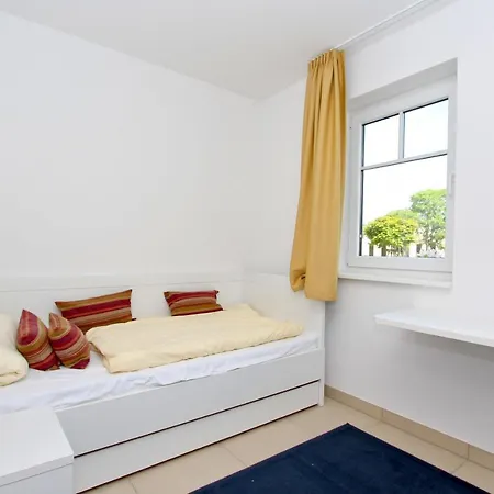 Strandnahe Rex Rugia: Terrasse Und Ahoi Erlebnisbad Apartment *